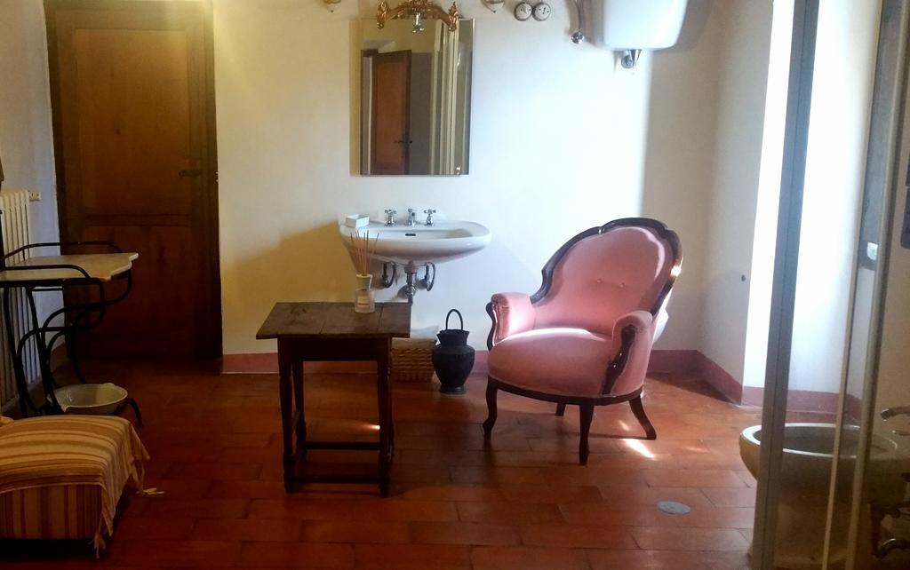 אניירי Locanda Al Castello Di Sorci מראה חיצוני תמונה